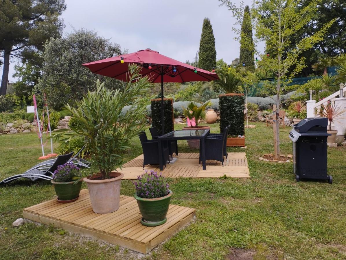 Villa Flora Superior Apartment Кабри Екстериор снимка